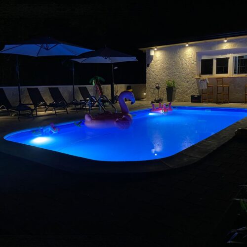 4 TREES Holiday House